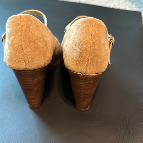 Express Wedges, Size 8 - Picture 4 of 9